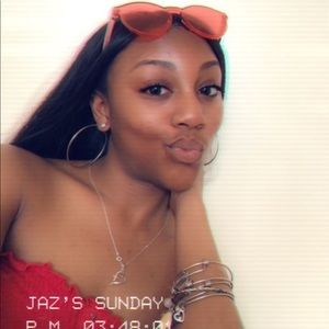 Meet your Posher, Jazmine
